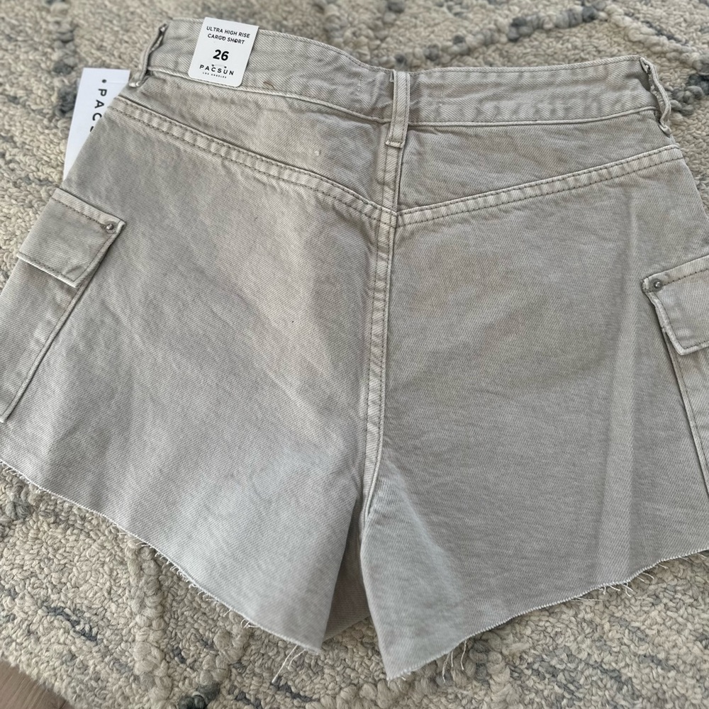 NWT gray pacsun ultra high rise cargo short - Picture 7 of 7